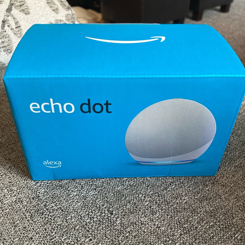 BNWT Amazon Echo Dot 4th Generation
